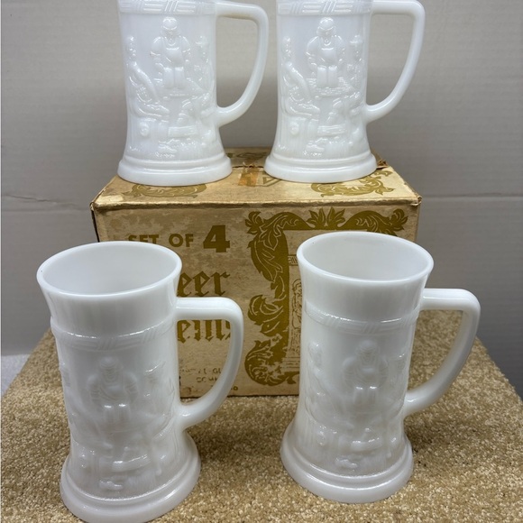 Federal Set Of 4 Milk Glass Beer Steins In Original Box MCM Made In The USA Bar - Picture 1 of 5